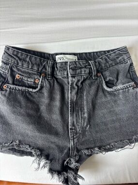 ZARA Washed Black High-Waist Distressed Denim Shorts